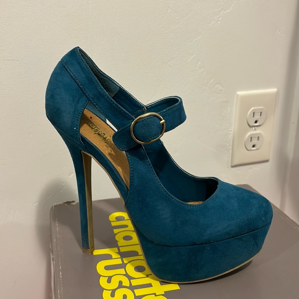 Blue velvet heels